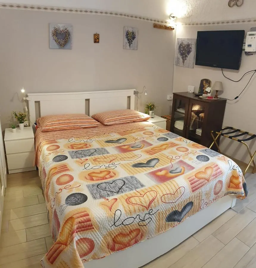 Giovanni S Little House Catania Apartment