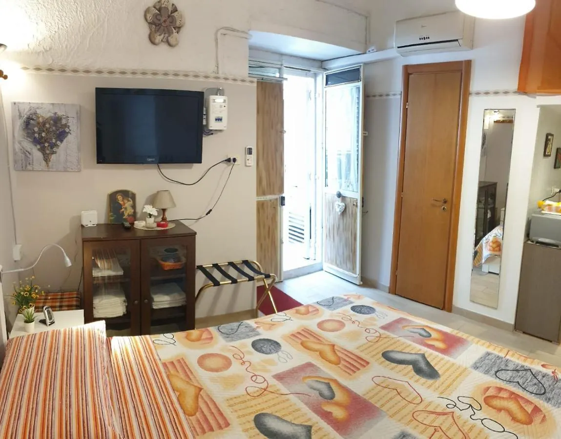 Giovanni S Little House Catania Apartment